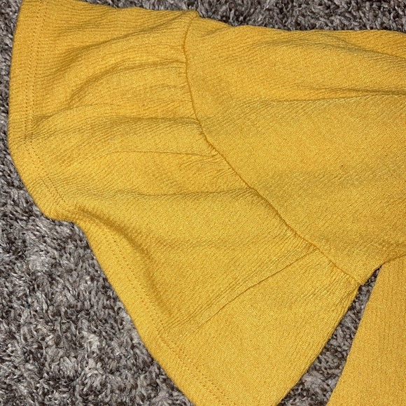 Cold Shouldered Blouse - Picture 4 of 6